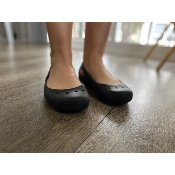 Crocs Kadee Women’s Size W8 Black Ballet Flats Closed Toe Shoes - Picture 1 of 12